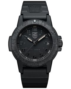 Czarny zegarek męski na pasku Luminox Leatherback Sea Turtle 0300 Series Blackout
