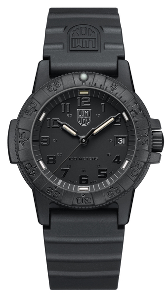 Czarny zegarek męski na pasku Luminox Leatherback Sea Turtle 0300 Series Blackout